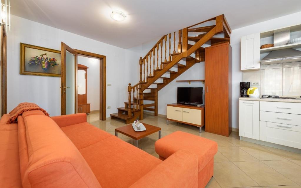 Villa Franka 113 Basanija Exterior photo